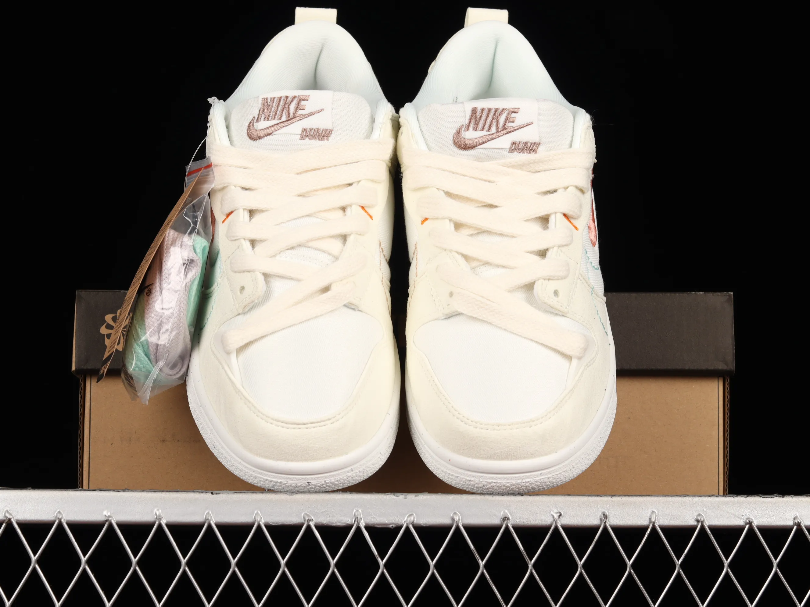 All categories Nk SB Dunk series Nk SB Dunk Low low-top sneakers J version Nk Dunk Low Disrupt 2 "Desert Bronze" New deconstructed style lightweight dunk low-top casual sports skateboard shoes DH4402-100